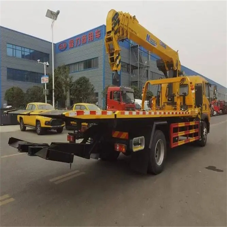 珠海附近小随车吊出租电话，轻松解决搬运烦恼